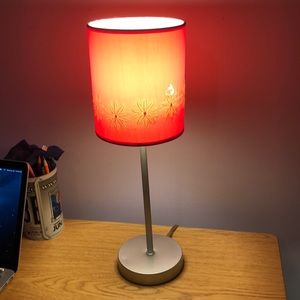 Adorable pink flower lamp